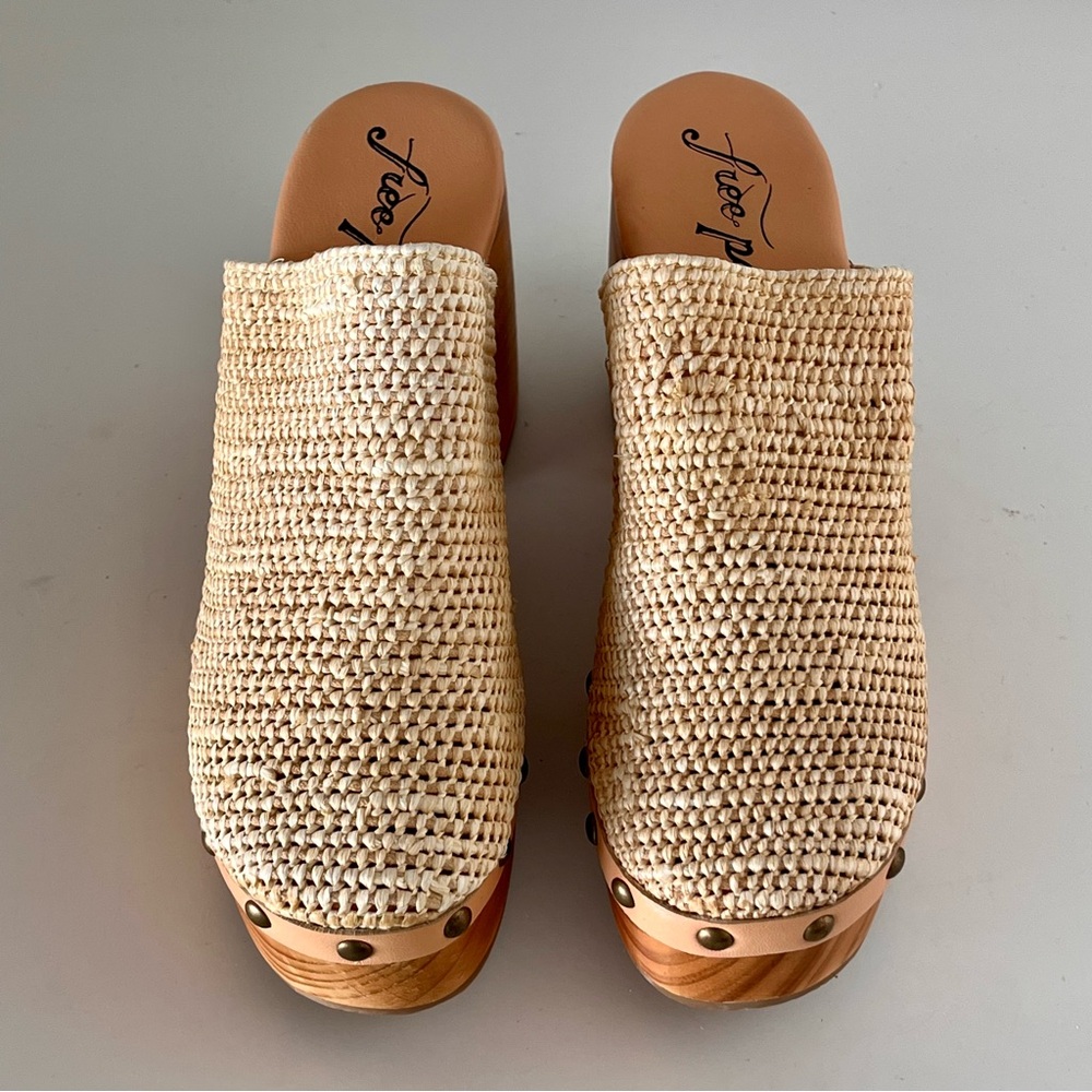 Free People Claudia Crochet Clog 7.5 | Neutral/Raffia | Boho 70’s Retro | NWOB - Picture 6 of 15